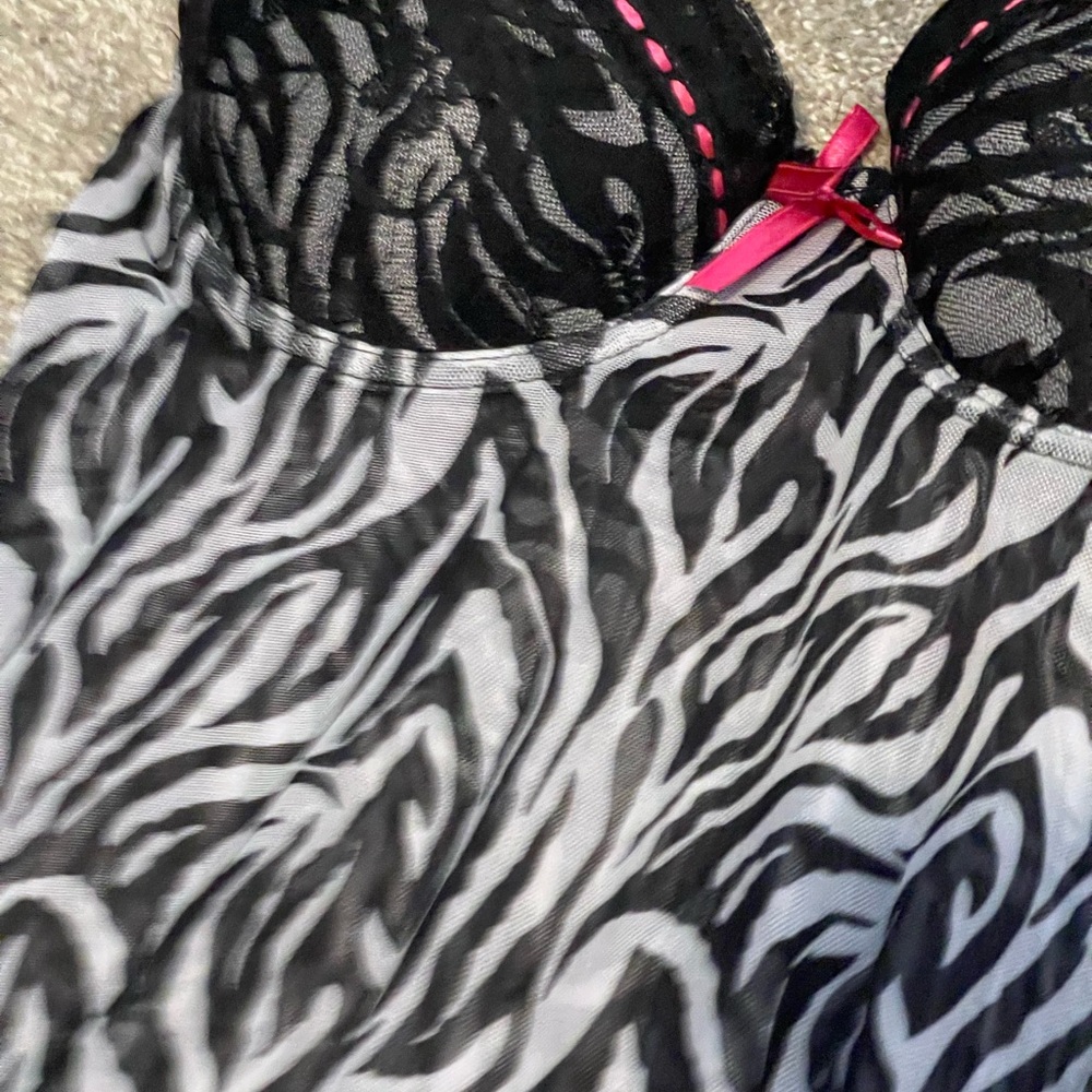 Lingerie set - Picture 3 of 6